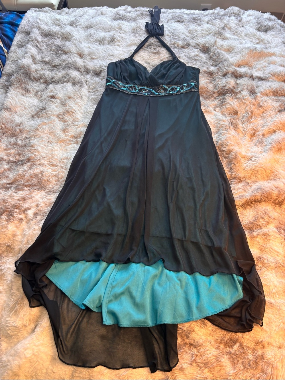 Vintage Y2K City Triangles Black Halter Prom Dress with Teal Sequins - Picture 4 of 8